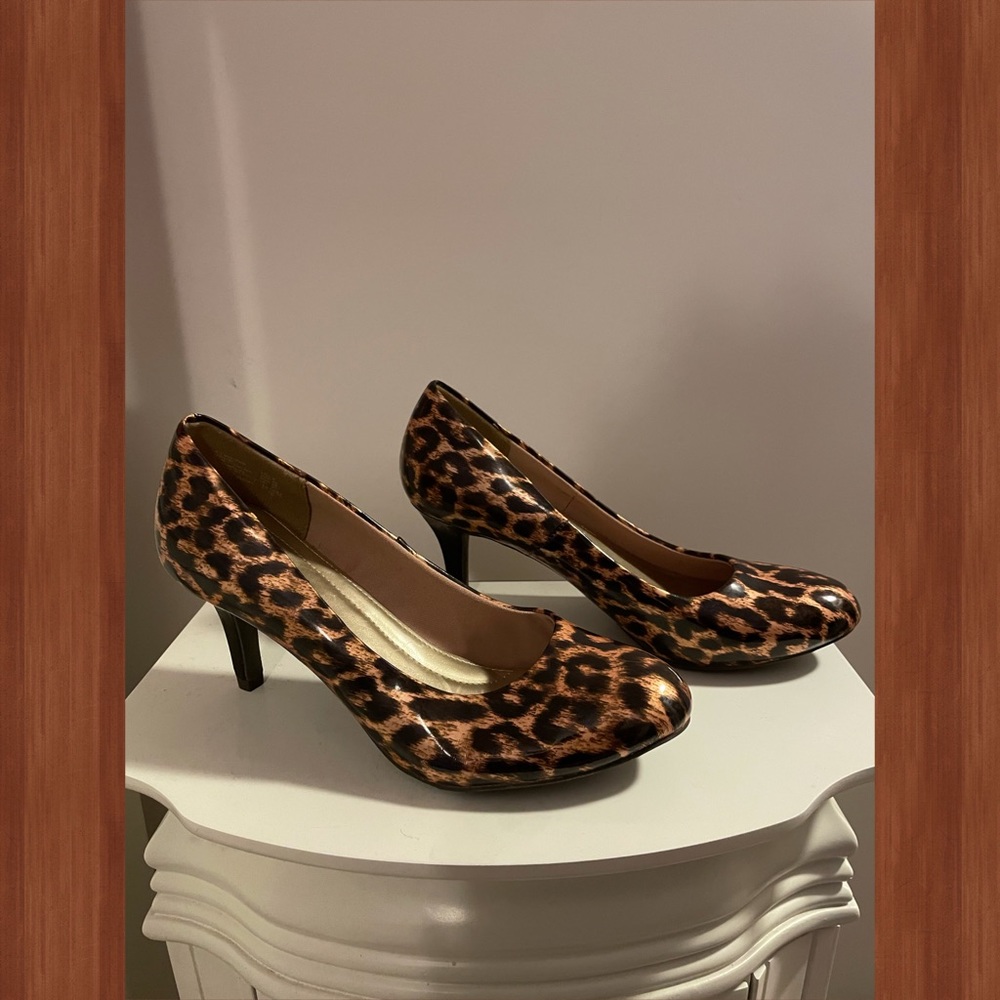 Animal Print size 8 heels 🔥